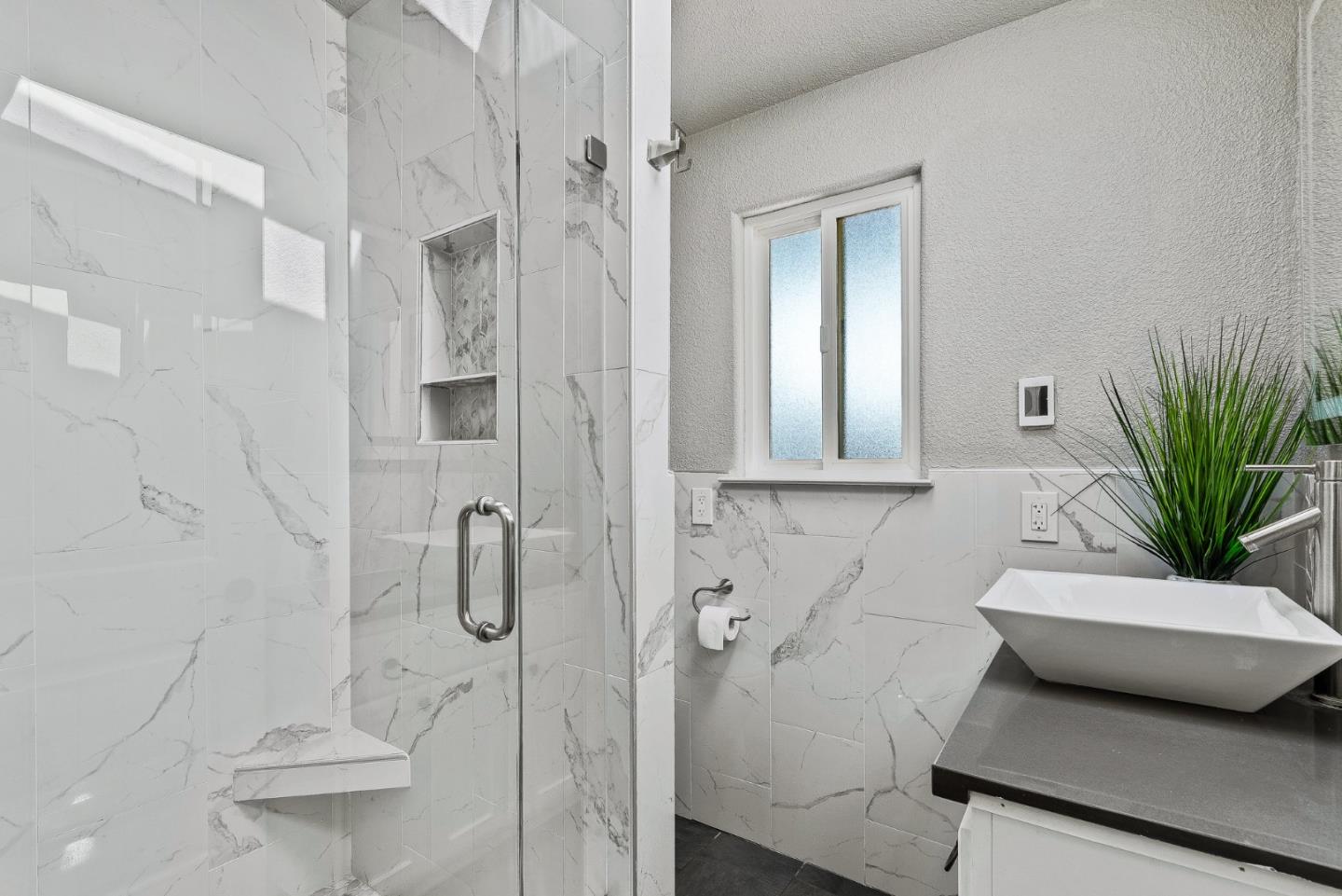Detail Gallery Image 17 of 33 For 75 Poppy Rd, Carmel Valley,  CA 93924 - 3 Beds | 2/1 Baths