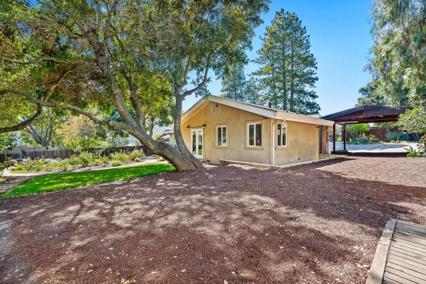 Detail Gallery Image 29 of 33 For 75 Poppy Rd, Carmel Valley,  CA 93924 - 3 Beds | 2/1 Baths