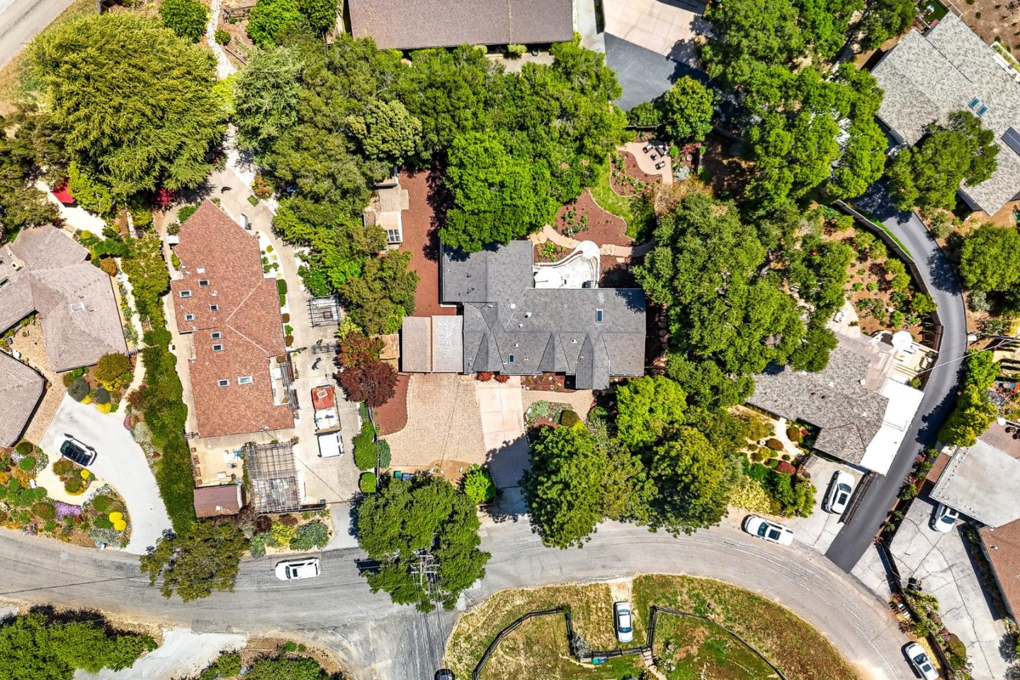 Detail Gallery Image 31 of 33 For 75 Poppy Rd, Carmel Valley,  CA 93924 - 3 Beds | 2/1 Baths