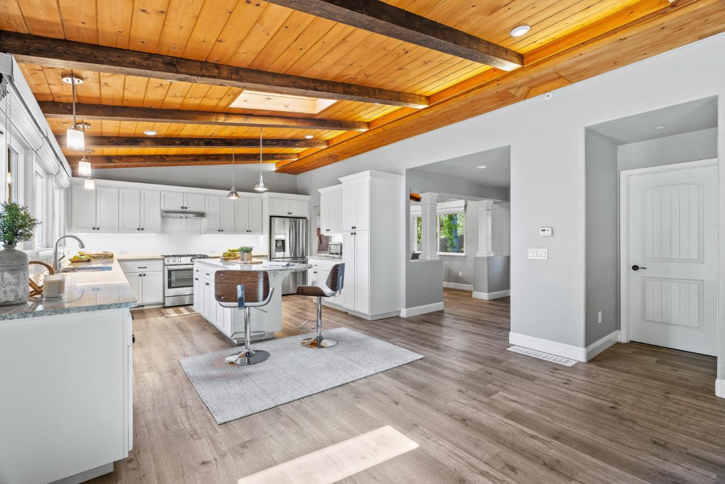Detail Gallery Image 7 of 33 For 75 Poppy Rd, Carmel Valley,  CA 93924 - 3 Beds | 2/1 Baths