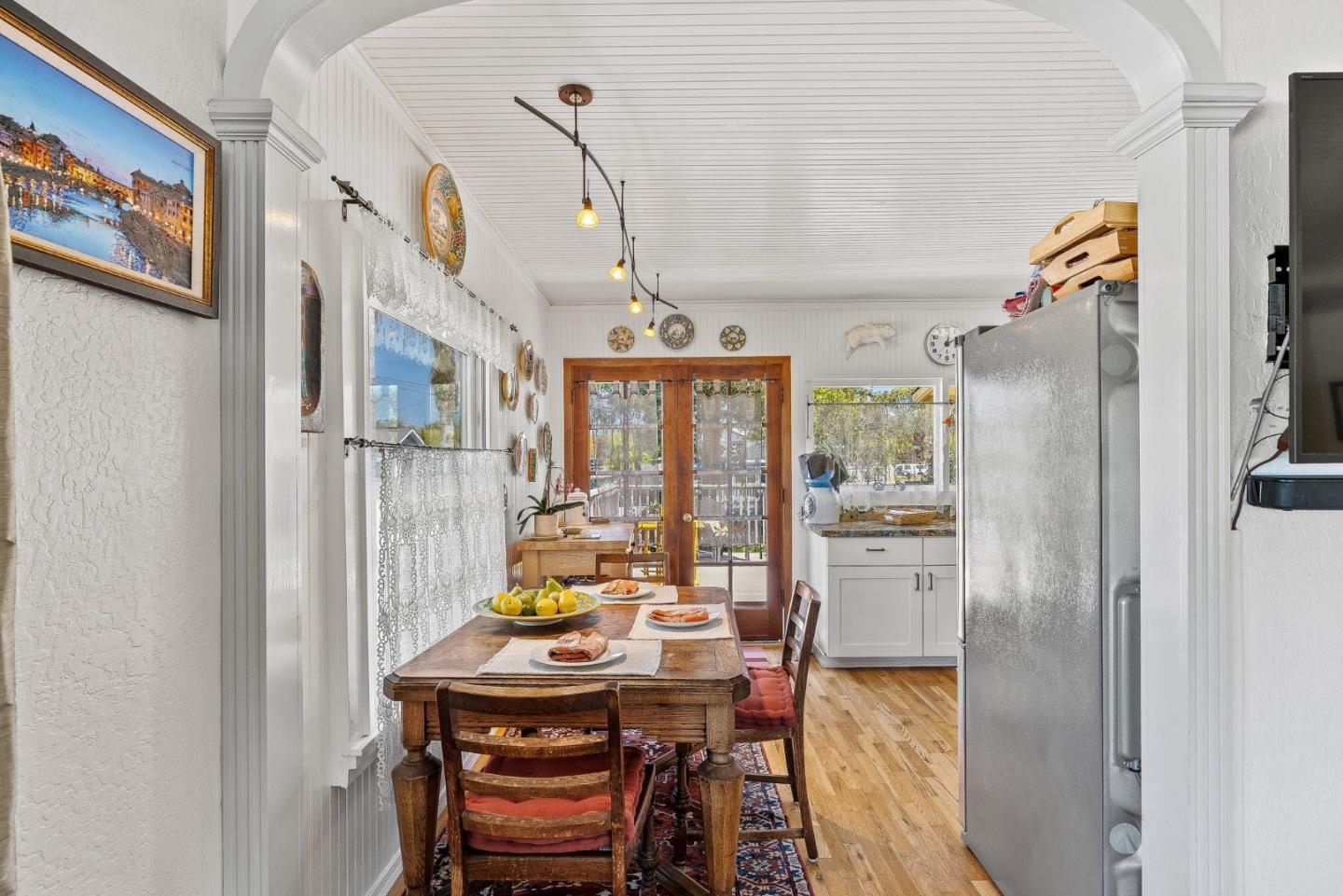 Detail Gallery Image 15 of 47 For 150 Darwin St, Santa Cruz,  CA 95062 - – Beds | – Baths
