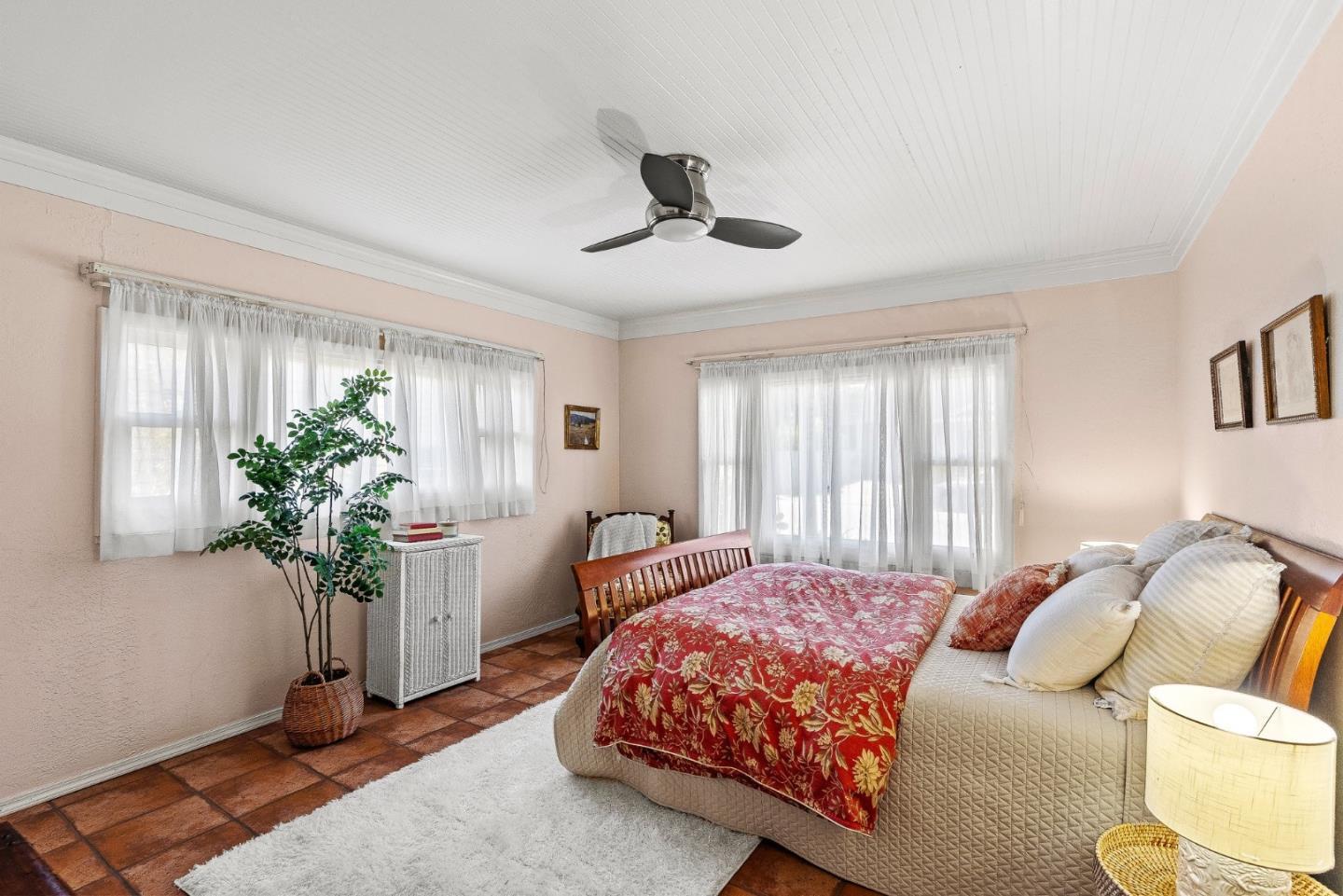 Detail Gallery Image 19 of 47 For 150 Darwin St, Santa Cruz,  CA 95062 - – Beds | – Baths