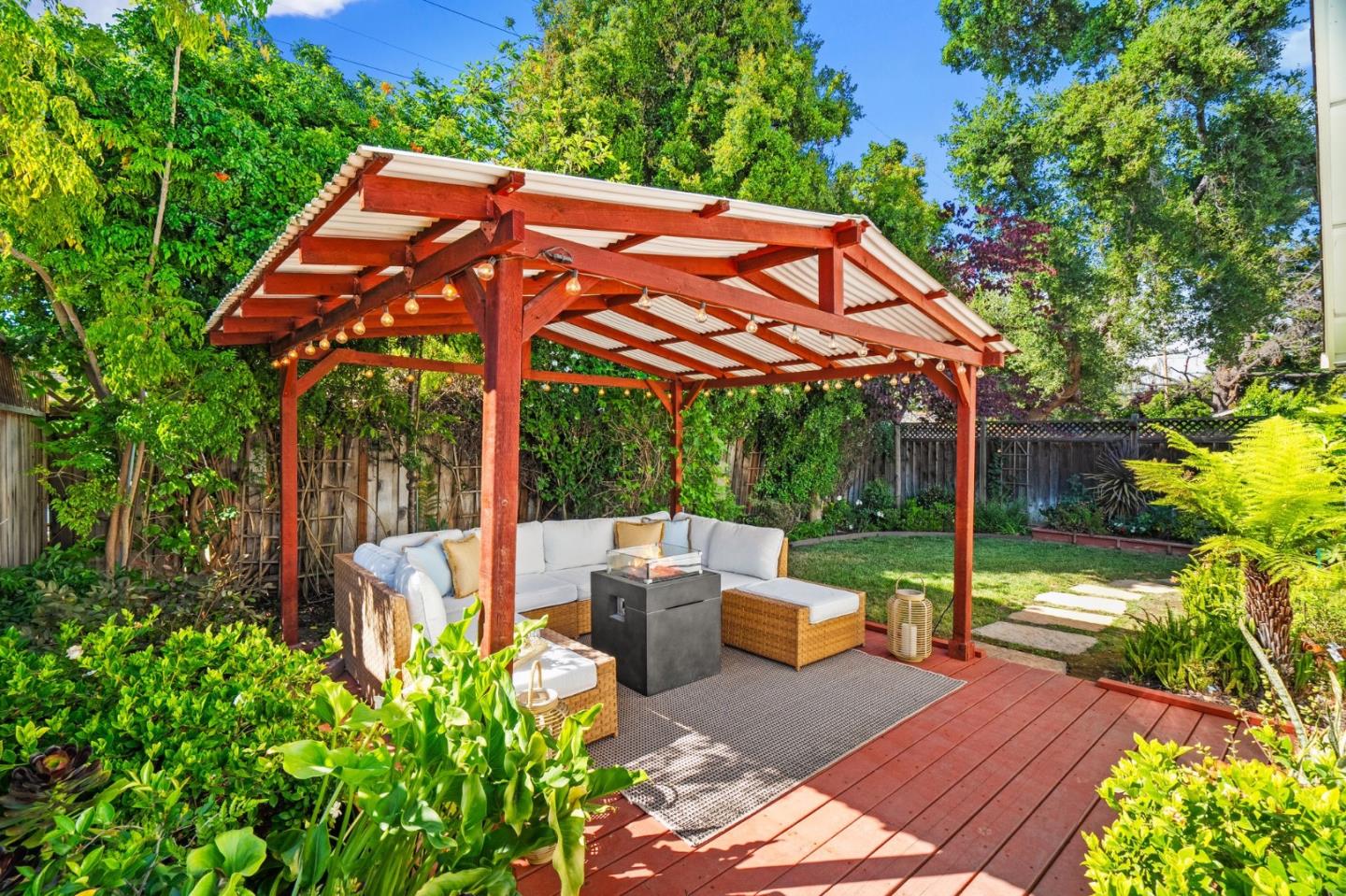 Detail Gallery Image 38 of 62 For 207 Brooklyn Ave, San Jose,  CA 95128 - 3 Beds | 2 Baths