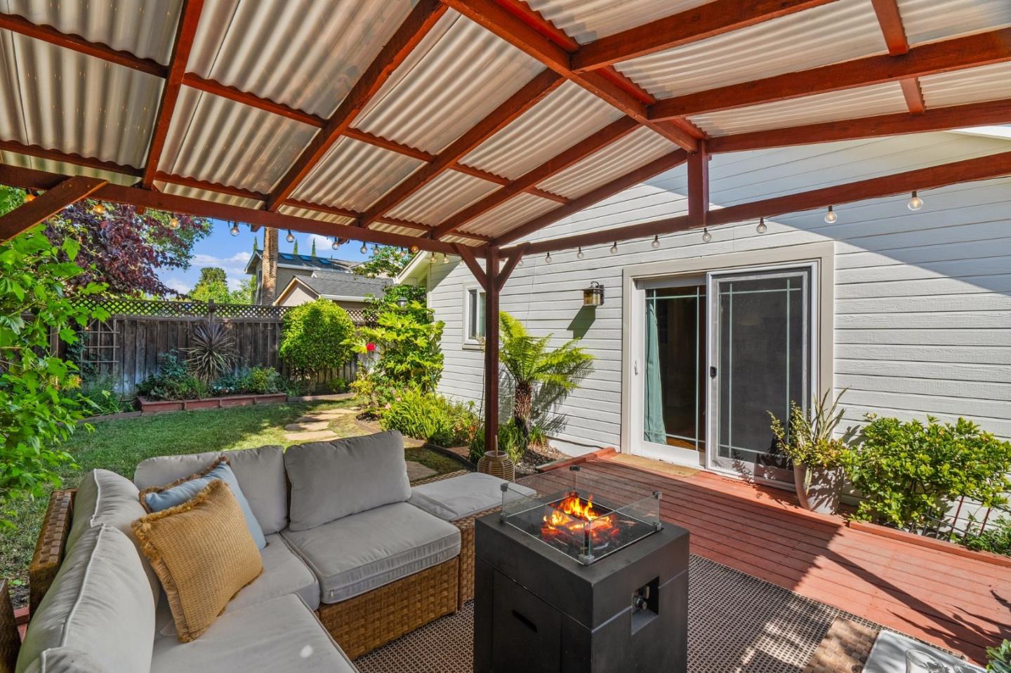 Detail Gallery Image 40 of 62 For 207 Brooklyn Ave, San Jose,  CA 95128 - 3 Beds | 2 Baths