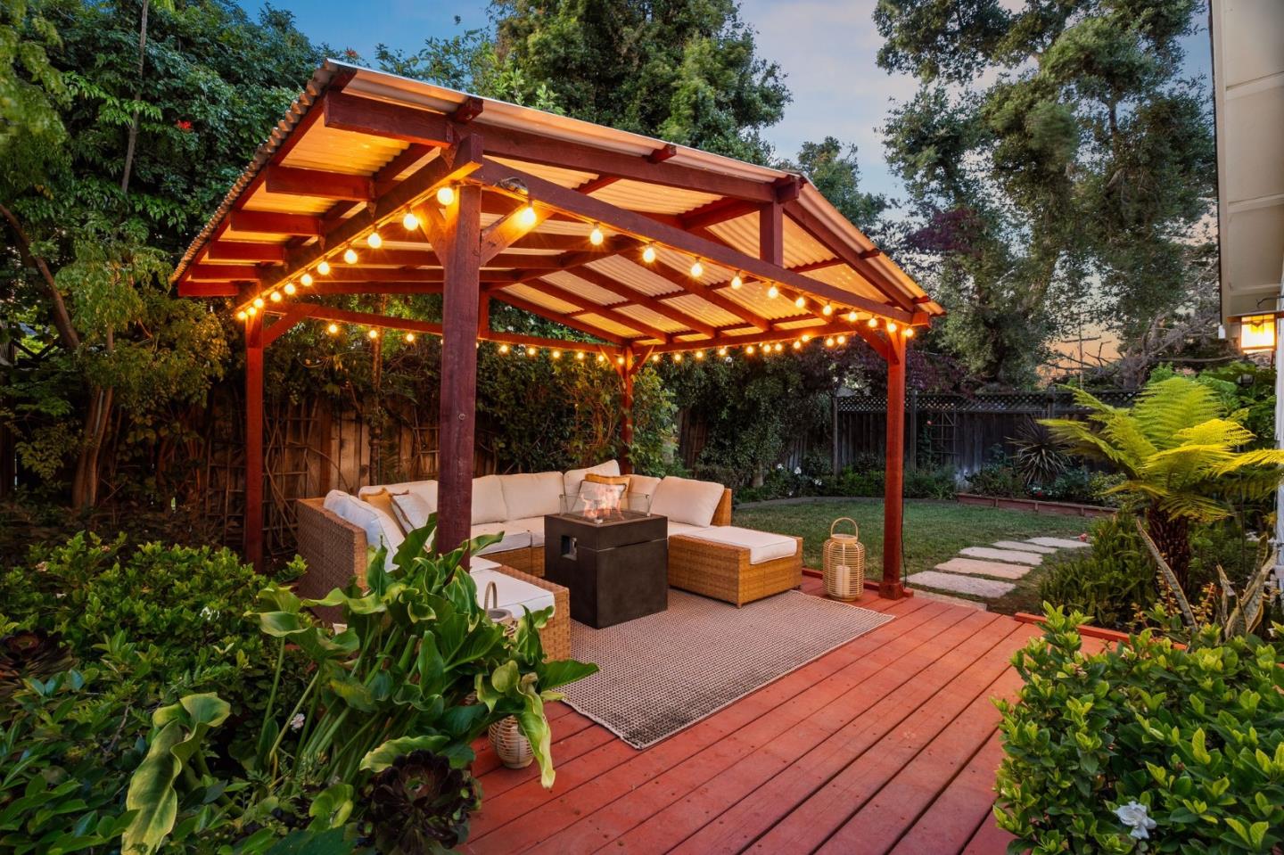 Detail Gallery Image 52 of 62 For 207 Brooklyn Ave, San Jose,  CA 95128 - 3 Beds | 2 Baths