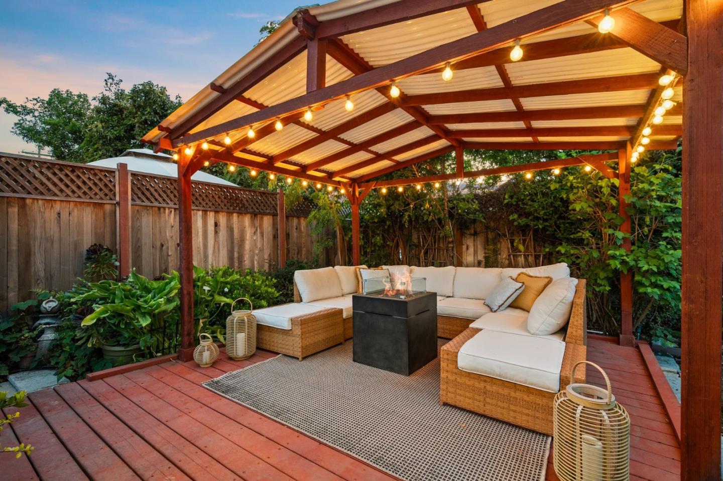 Detail Gallery Image 53 of 62 For 207 Brooklyn Ave, San Jose,  CA 95128 - 3 Beds | 2 Baths