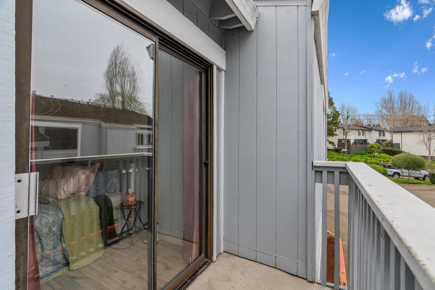 Detail Gallery Image 13 of 25 For 2906 Leotar Cir, Santa Cruz,  CA 95062 - 2 Beds | 2/1 Baths