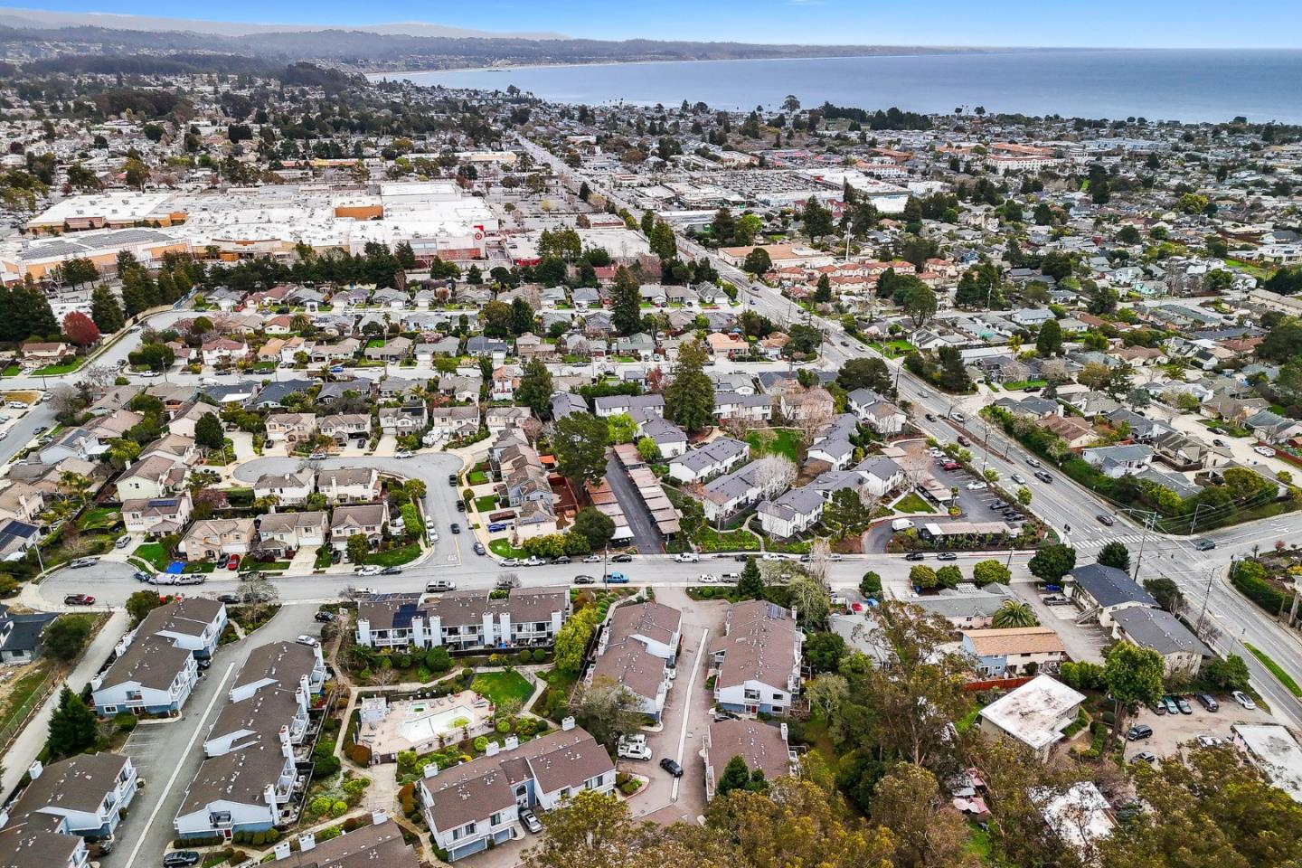 Detail Gallery Image 22 of 25 For 2906 Leotar Cir, Santa Cruz,  CA 95062 - 2 Beds | 2/1 Baths