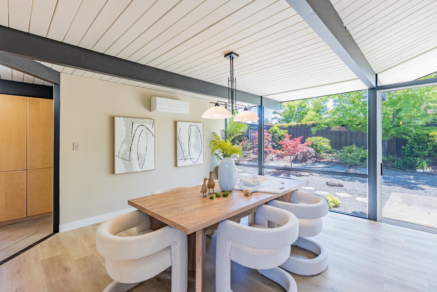 Detail Gallery Image 14 of 58 For 814 Beaverton Ct, Sunnyvale,  CA 94087 - 4 Beds | 2 Baths