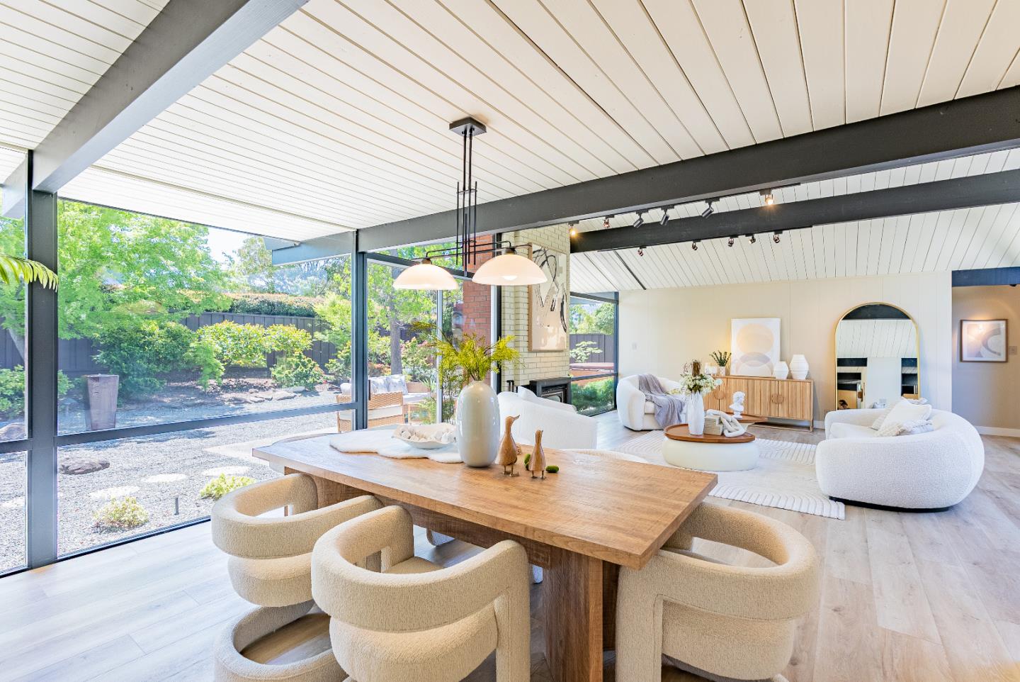 Detail Gallery Image 15 of 58 For 814 Beaverton Ct, Sunnyvale,  CA 94087 - 4 Beds | 2 Baths
