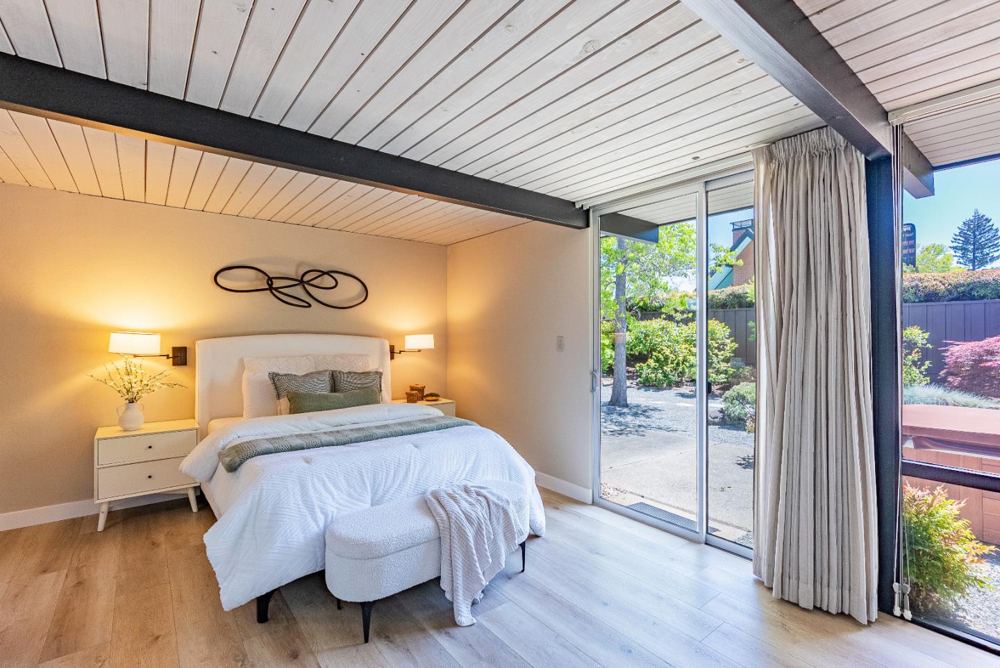 Detail Gallery Image 29 of 58 For 814 Beaverton Ct, Sunnyvale,  CA 94087 - 4 Beds | 2 Baths