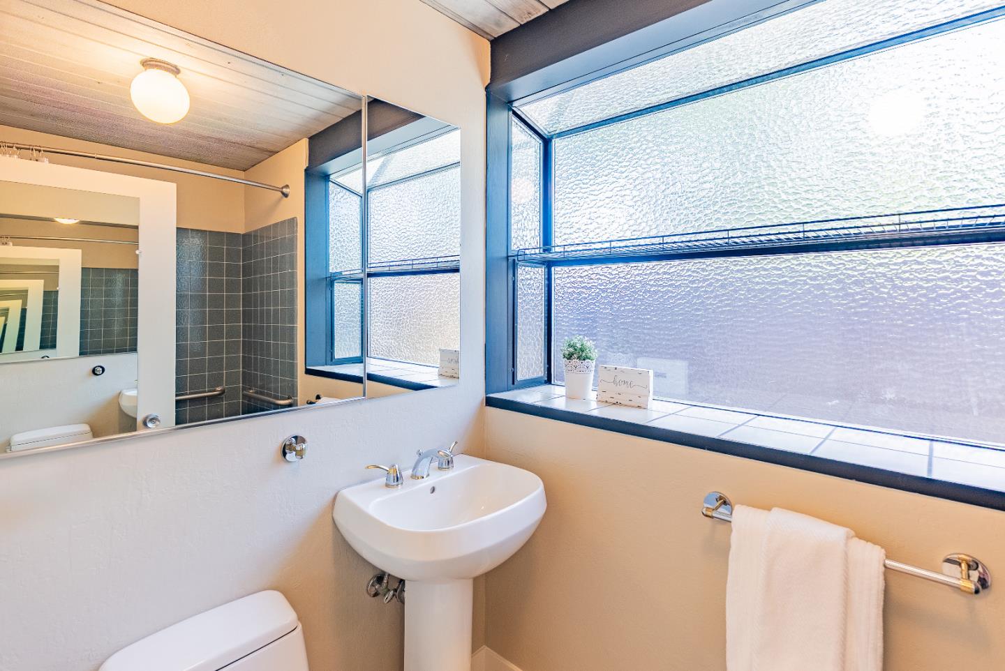 Detail Gallery Image 33 of 58 For 814 Beaverton Ct, Sunnyvale,  CA 94087 - 4 Beds | 2 Baths