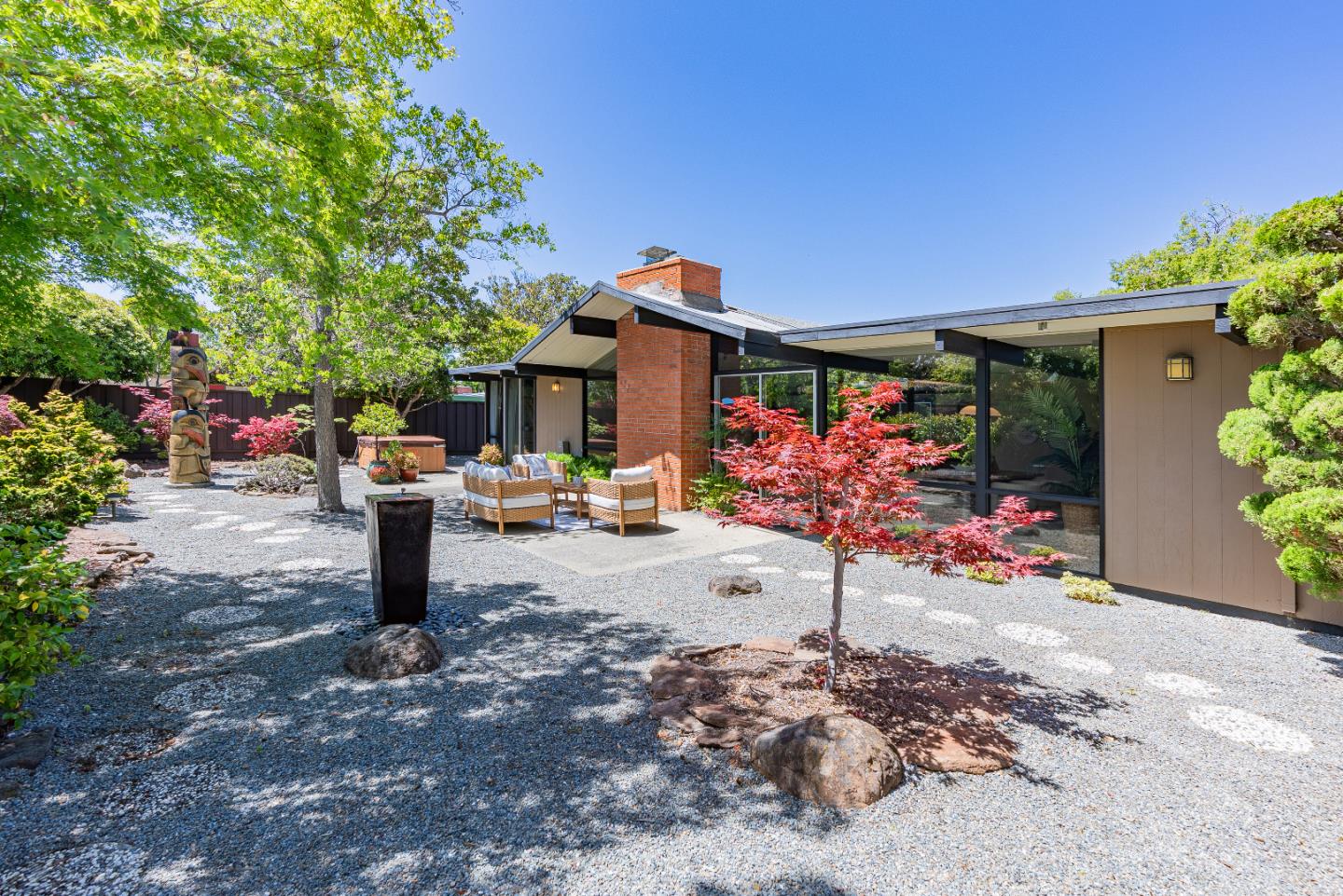 Detail Gallery Image 43 of 58 For 814 Beaverton Ct, Sunnyvale,  CA 94087 - 4 Beds | 2 Baths
