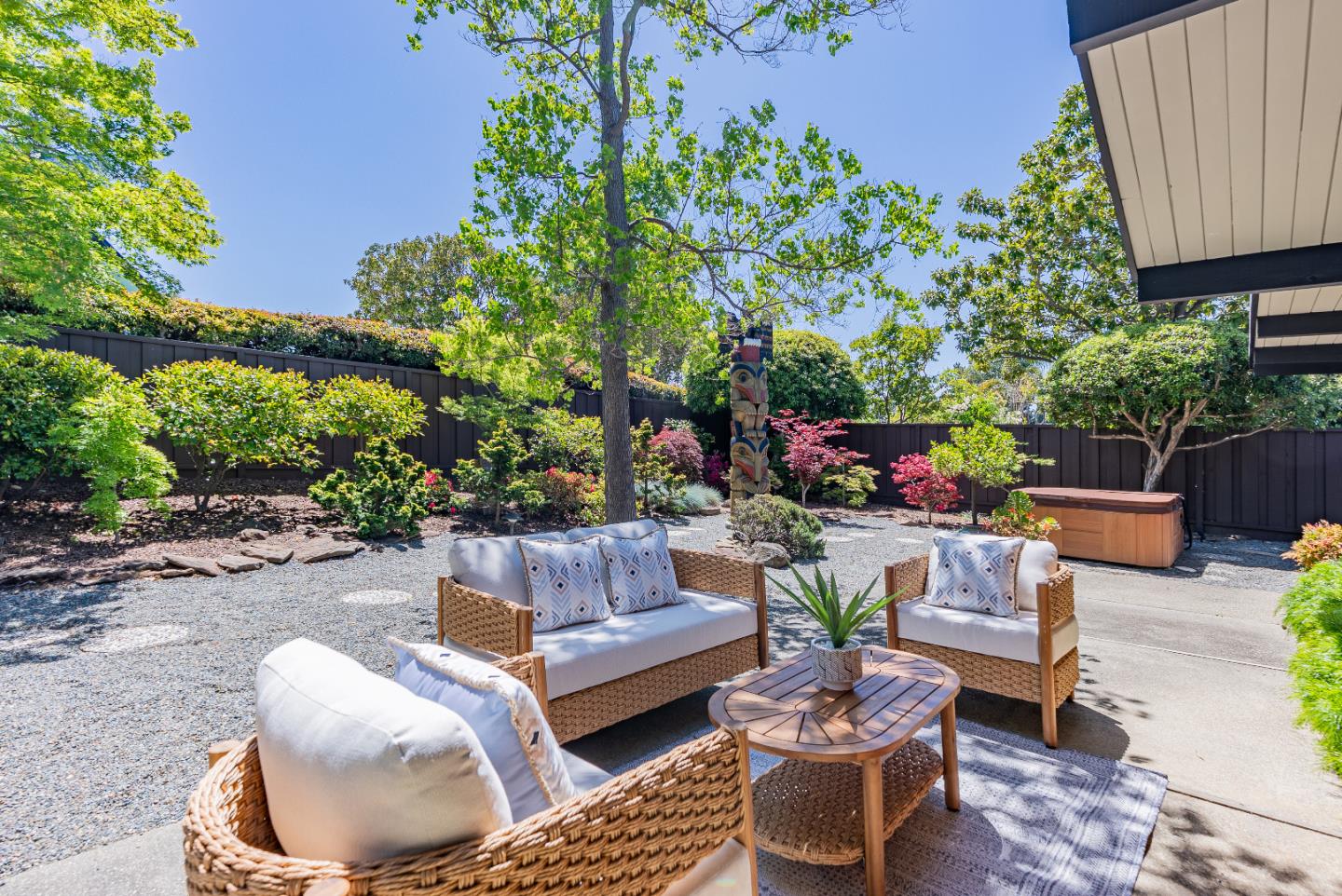 Detail Gallery Image 46 of 58 For 814 Beaverton Ct, Sunnyvale,  CA 94087 - 4 Beds | 2 Baths