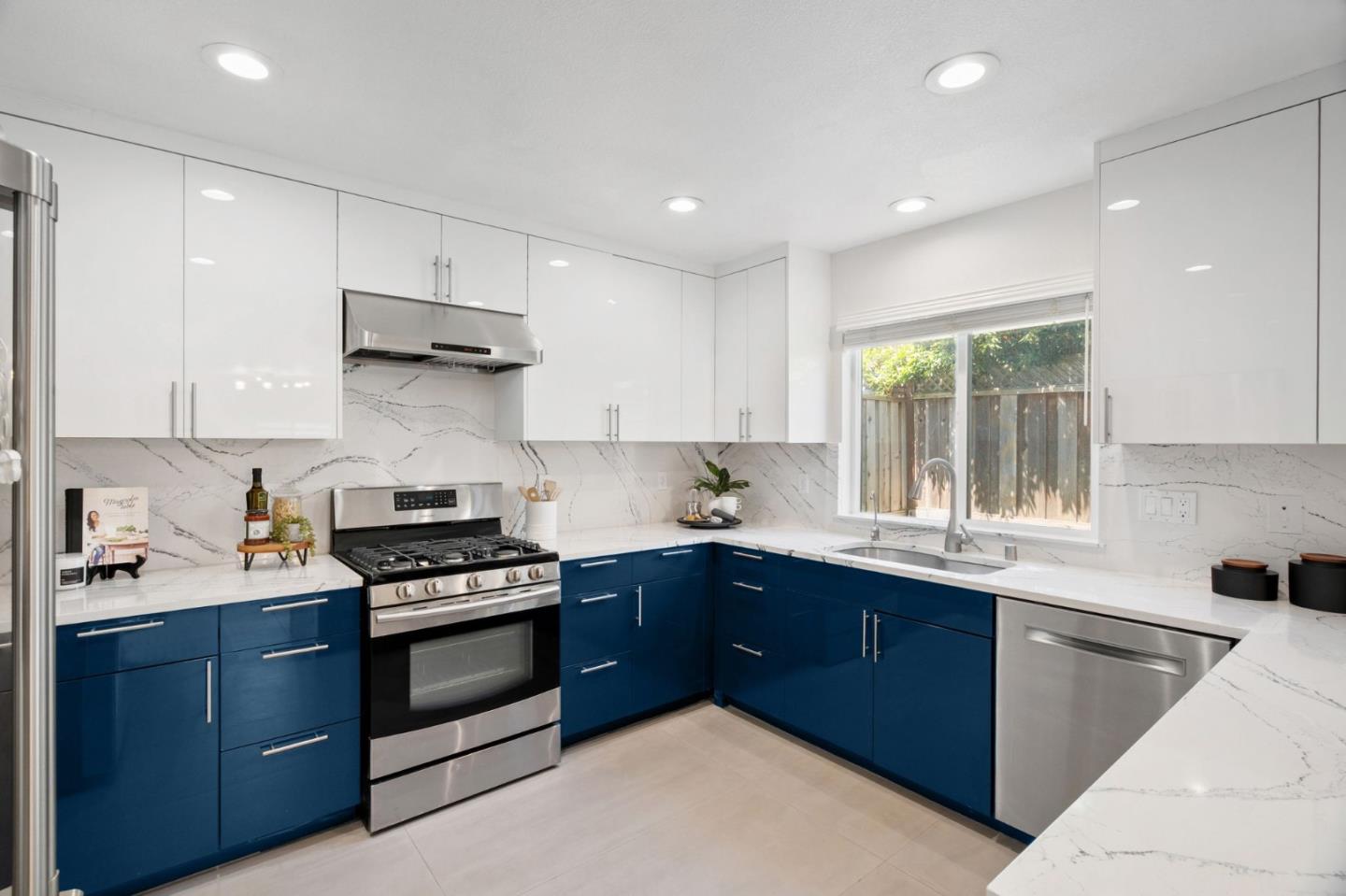 Detail Gallery Image 18 of 45 For 625 Coast Range Dr, Scotts Valley,  CA 95066 - 4 Beds | 2/1 Baths