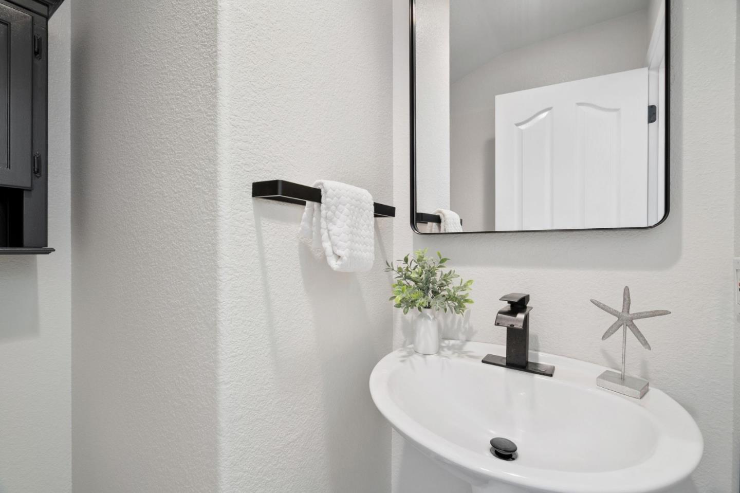 Detail Gallery Image 37 of 45 For 625 Coast Range Dr, Scotts Valley,  CA 95066 - 4 Beds | 2/1 Baths