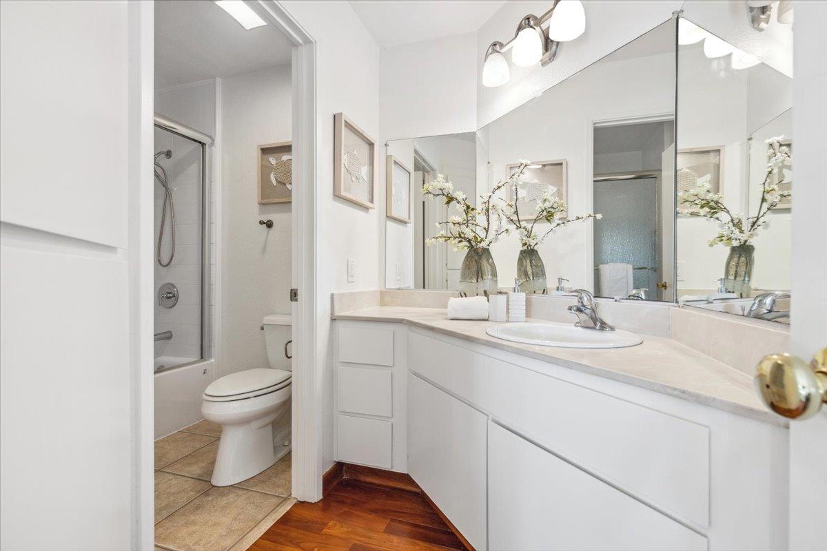 Detail Gallery Image 14 of 21 For 248 Shadow Run Dr, San Jose,  CA 95110 - 2 Beds | 2 Baths