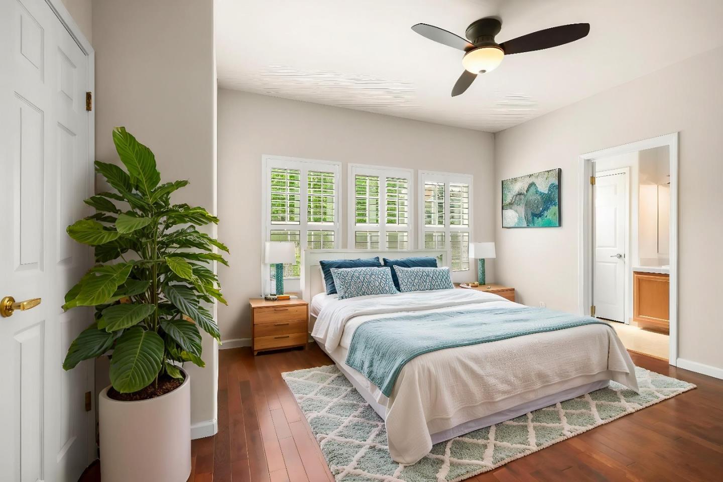 Detail Gallery Image 8 of 12 For 551 Merritt Ave #1,  Oakland,  CA 94610 - 2 Beds | 2 Baths