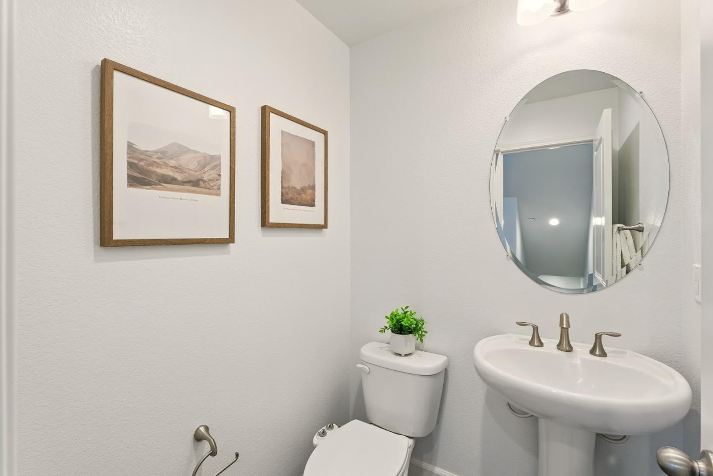 Detail Gallery Image 19 of 45 For 114 Hornbeam Ter, Sunnyvale,  CA 94086 - 3 Beds | 3/1 Baths