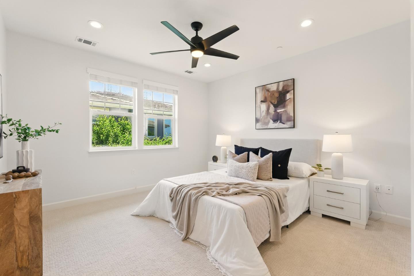 Detail Gallery Image 20 of 45 For 114 Hornbeam Ter, Sunnyvale,  CA 94086 - 3 Beds | 3/1 Baths