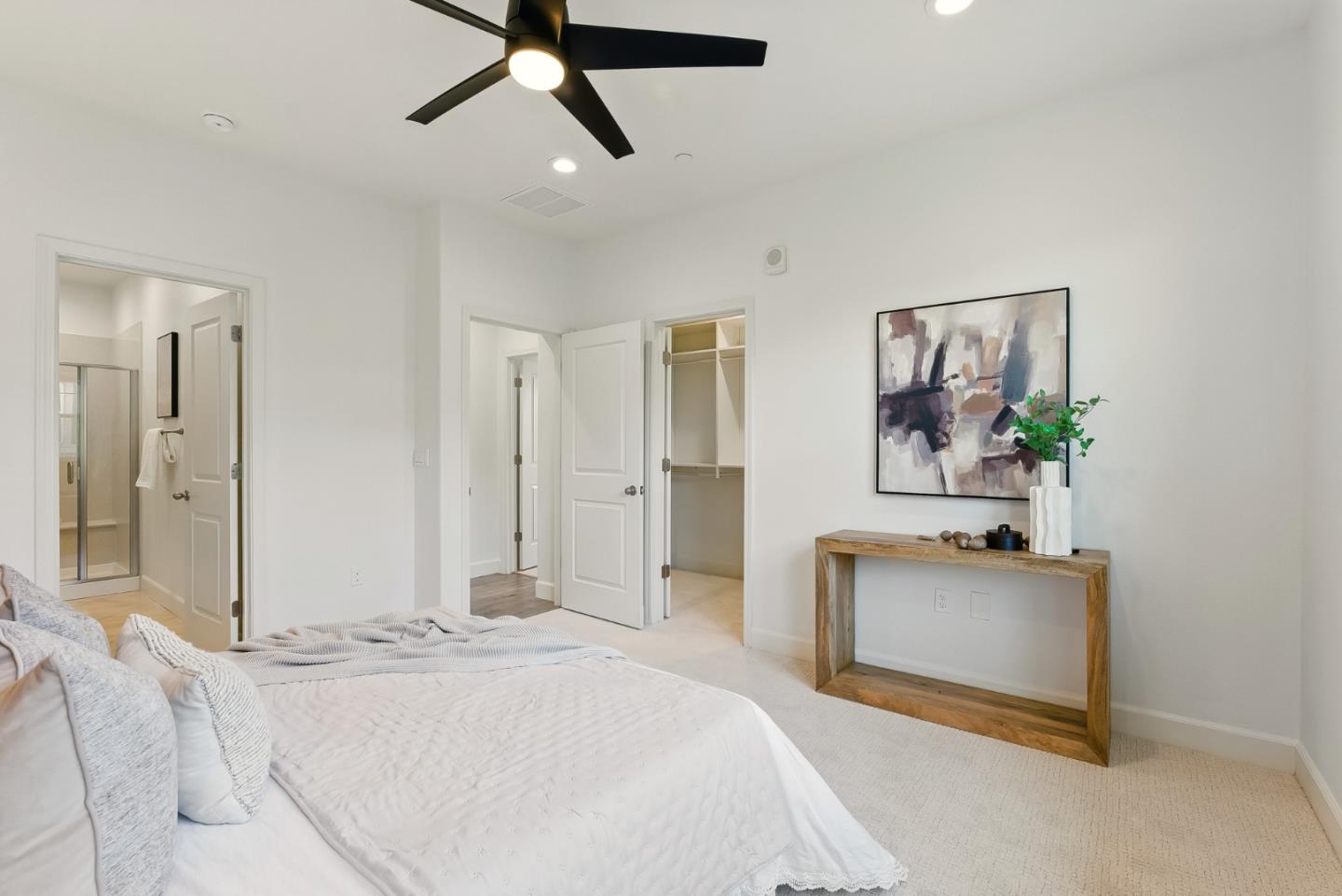 Detail Gallery Image 21 of 45 For 114 Hornbeam Ter, Sunnyvale,  CA 94086 - 3 Beds | 3/1 Baths