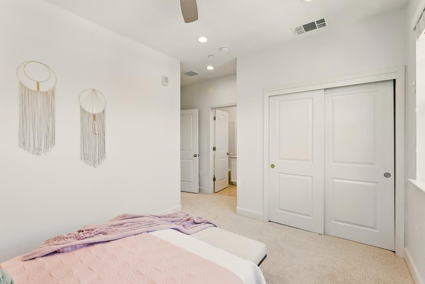 Detail Gallery Image 25 of 45 For 114 Hornbeam Ter, Sunnyvale,  CA 94086 - 3 Beds | 3/1 Baths