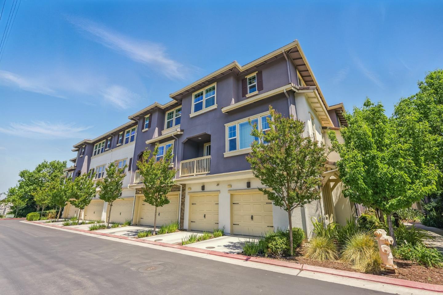 Detail Gallery Image 29 of 45 For 114 Hornbeam Ter, Sunnyvale,  CA 94086 - 3 Beds | 3/1 Baths