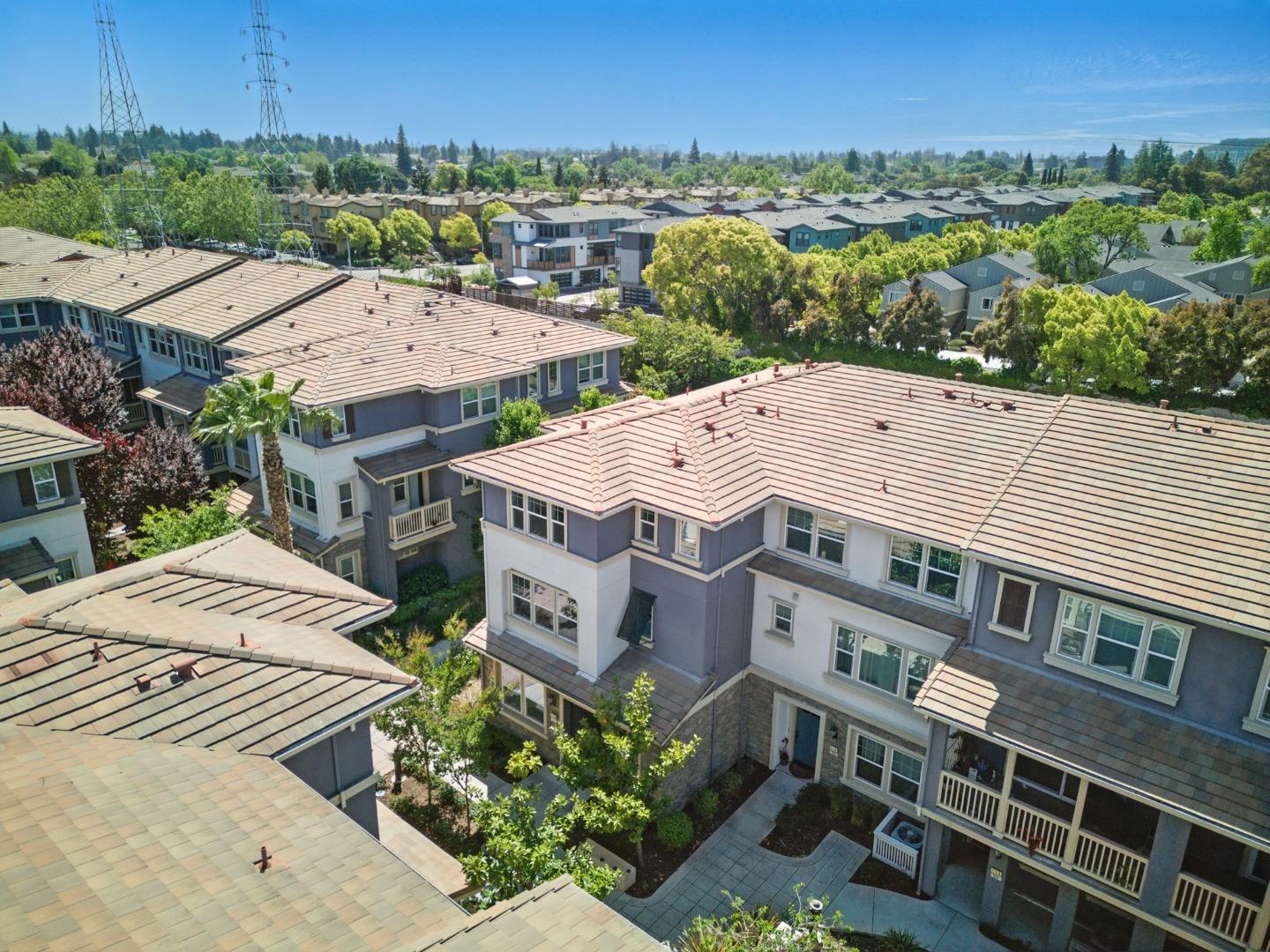 Detail Gallery Image 30 of 45 For 114 Hornbeam Ter, Sunnyvale,  CA 94086 - 3 Beds | 3/1 Baths