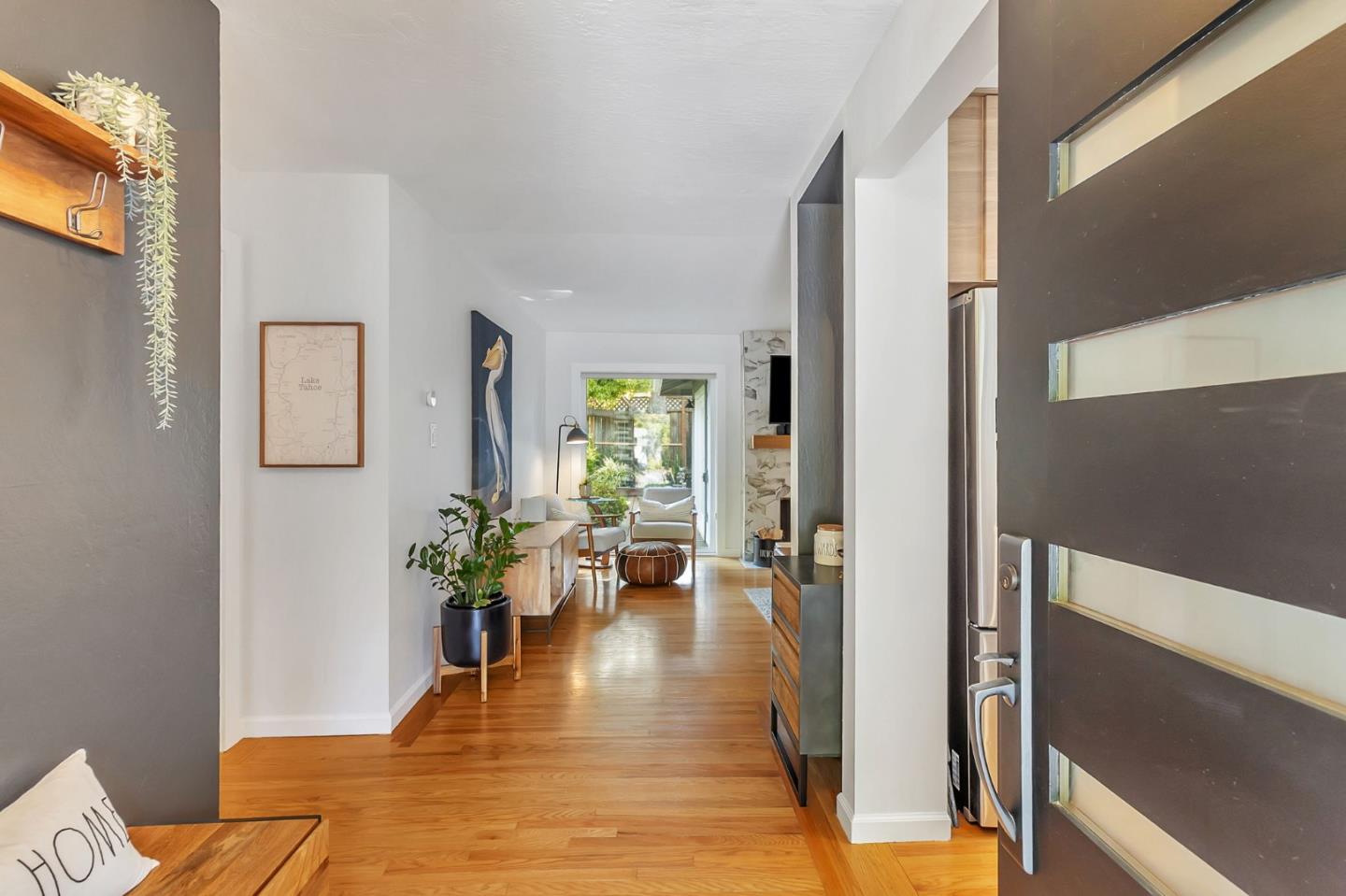 Detail Gallery Image 10 of 83 For 1528 Fernside St, Redwood City,  CA 94061 - 3 Beds | 2 Baths
