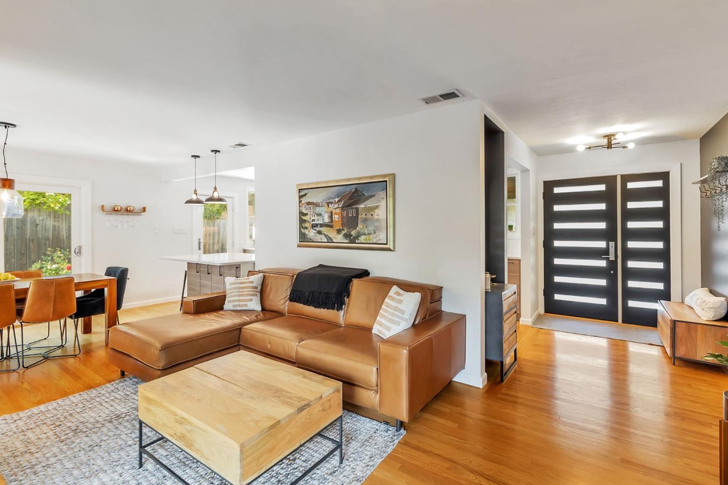 Detail Gallery Image 14 of 83 For 1528 Fernside St, Redwood City,  CA 94061 - 3 Beds | 2 Baths