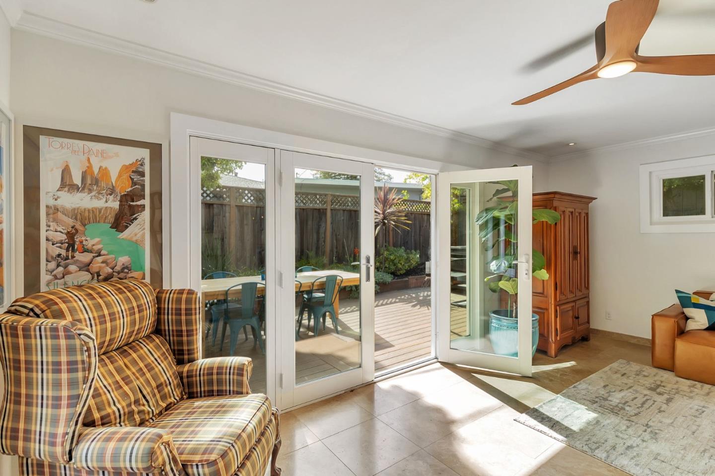 Detail Gallery Image 16 of 83 For 1528 Fernside St, Redwood City,  CA 94061 - 3 Beds | 2 Baths