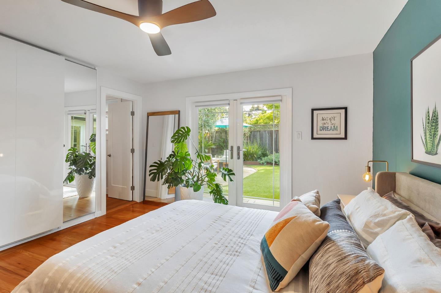 Detail Gallery Image 45 of 83 For 1528 Fernside St, Redwood City,  CA 94061 - 3 Beds | 2 Baths