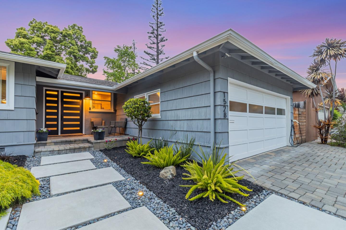 Detail Gallery Image 5 of 83 For 1528 Fernside St, Redwood City,  CA 94061 - 3 Beds | 2 Baths