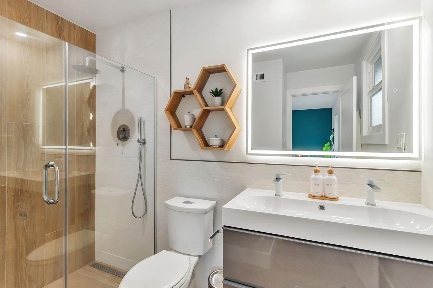 Detail Gallery Image 51 of 83 For 1528 Fernside St, Redwood City,  CA 94061 - 3 Beds | 2 Baths