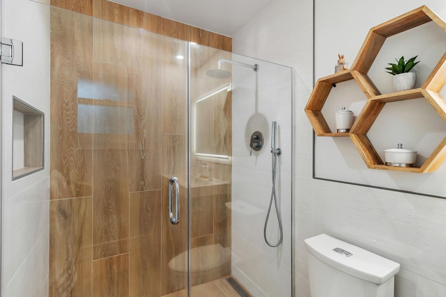 Detail Gallery Image 52 of 83 For 1528 Fernside St, Redwood City,  CA 94061 - 3 Beds | 2 Baths