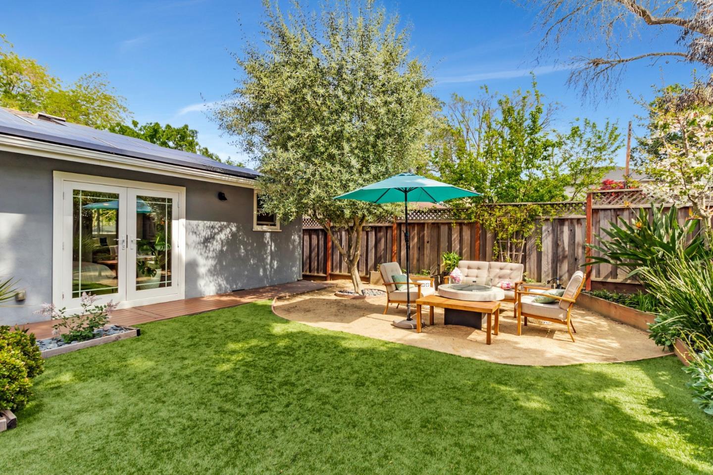 Detail Gallery Image 56 of 83 For 1528 Fernside St, Redwood City,  CA 94061 - 3 Beds | 2 Baths