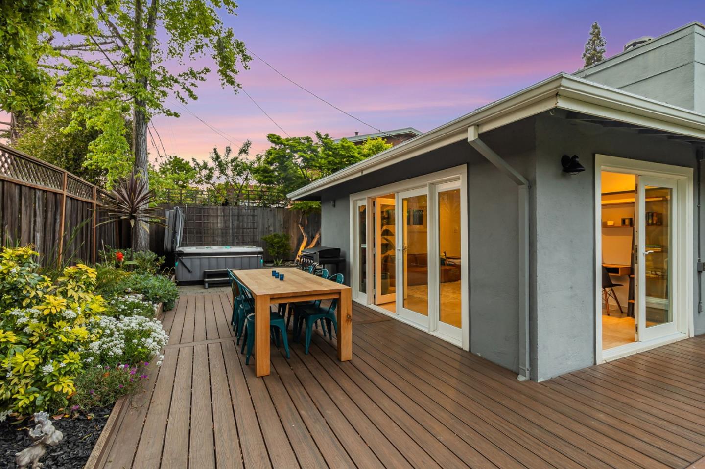 Detail Gallery Image 71 of 83 For 1528 Fernside St, Redwood City,  CA 94061 - 3 Beds | 2 Baths