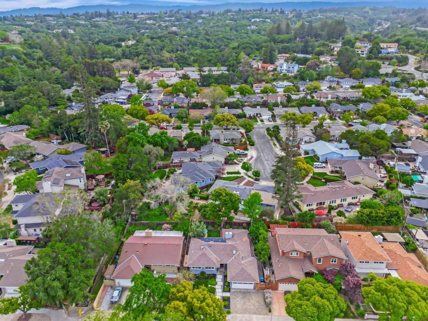 Detail Gallery Image 76 of 83 For 1528 Fernside St, Redwood City,  CA 94061 - 3 Beds | 2 Baths