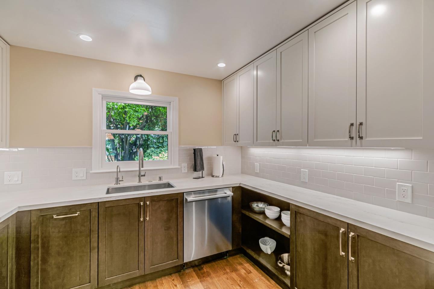 Detail Gallery Image 24 of 90 For 130 S 17th St, San Jose,  CA 95112 - 5 Beds | 3 Baths