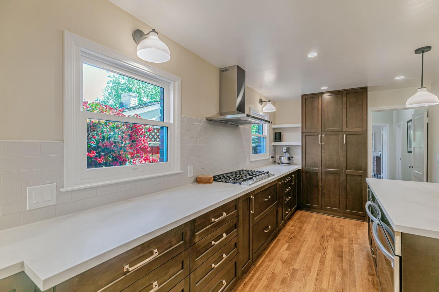 Detail Gallery Image 26 of 90 For 130 S 17th St, San Jose,  CA 95112 - 5 Beds | 3 Baths