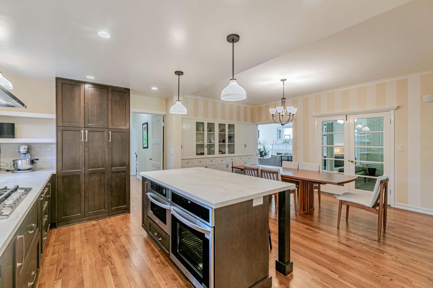 Detail Gallery Image 28 of 90 For 130 S 17th St, San Jose,  CA 95112 - 5 Beds | 3 Baths