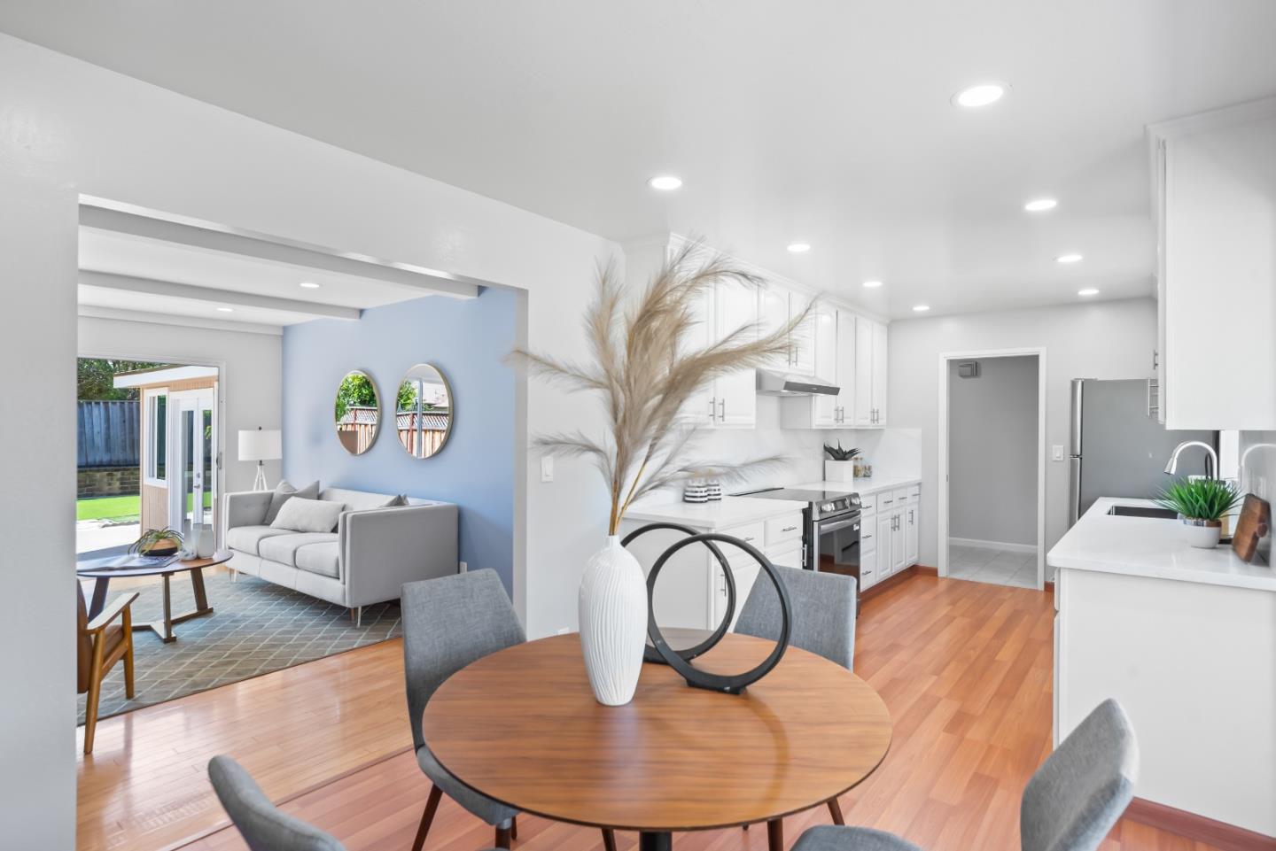Detail Gallery Image 11 of 30 For 714 Jura Way, Sunnyvale,  CA 94087 - 4 Beds | 2 Baths
