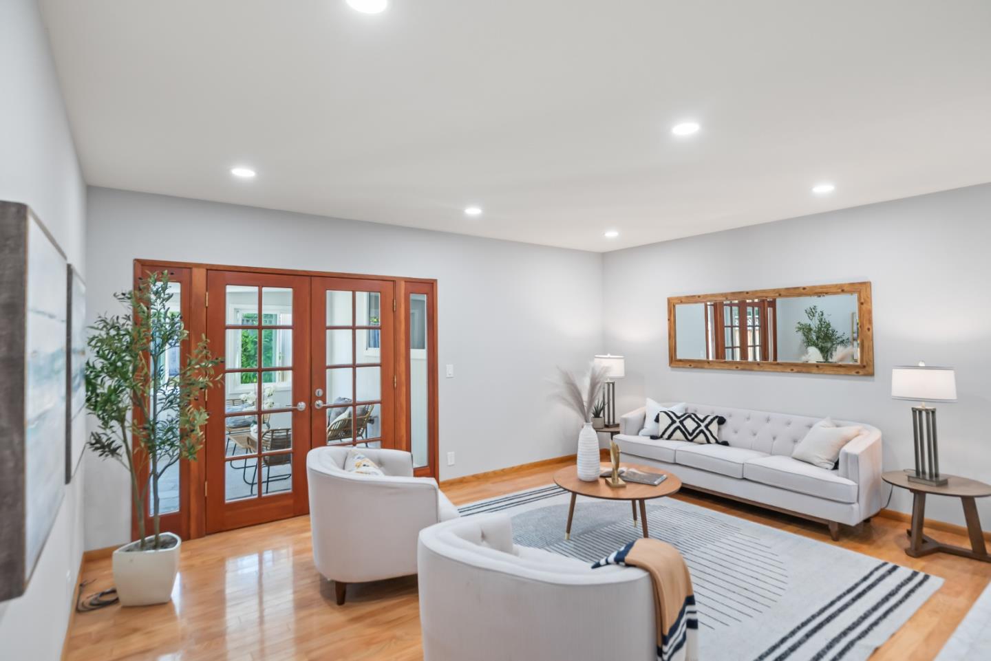 Detail Gallery Image 14 of 30 For 714 Jura Way, Sunnyvale,  CA 94087 - 4 Beds | 2 Baths