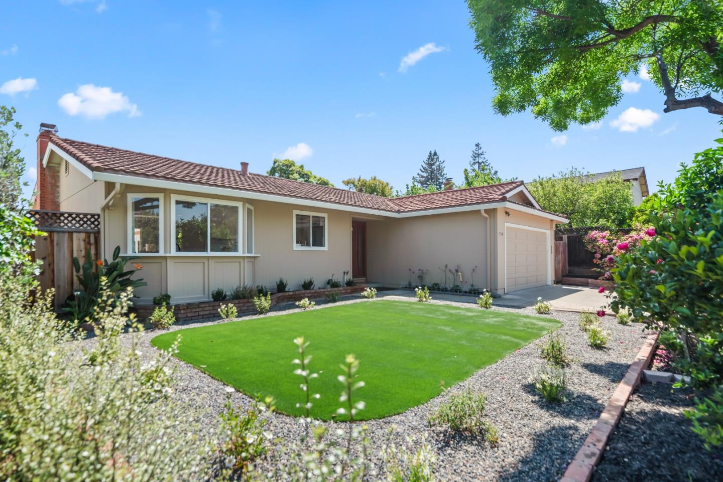 Detail Gallery Image 2 of 30 For 714 Jura Way, Sunnyvale,  CA 94087 - 4 Beds | 2 Baths