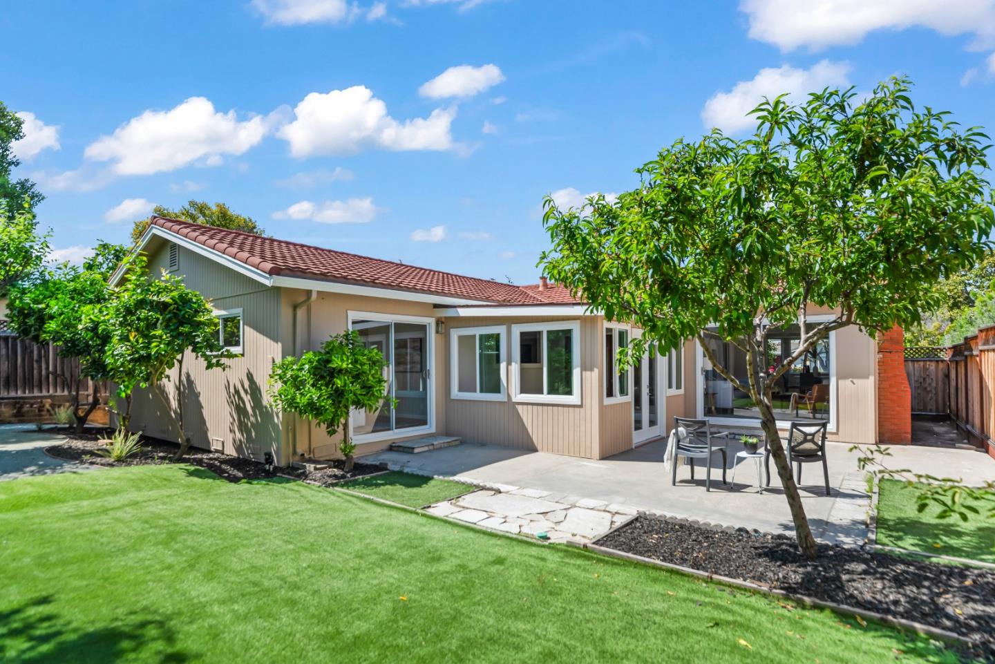 Detail Gallery Image 29 of 30 For 714 Jura Way, Sunnyvale,  CA 94087 - 4 Beds | 2 Baths