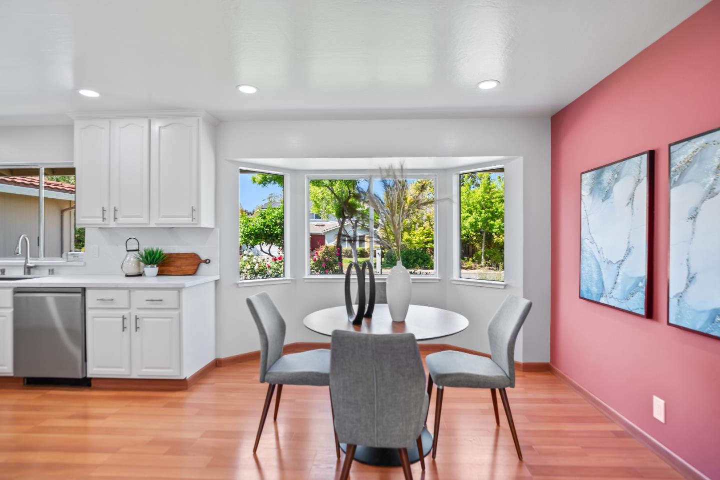Detail Gallery Image 6 of 30 For 714 Jura Way, Sunnyvale,  CA 94087 - 4 Beds | 2 Baths