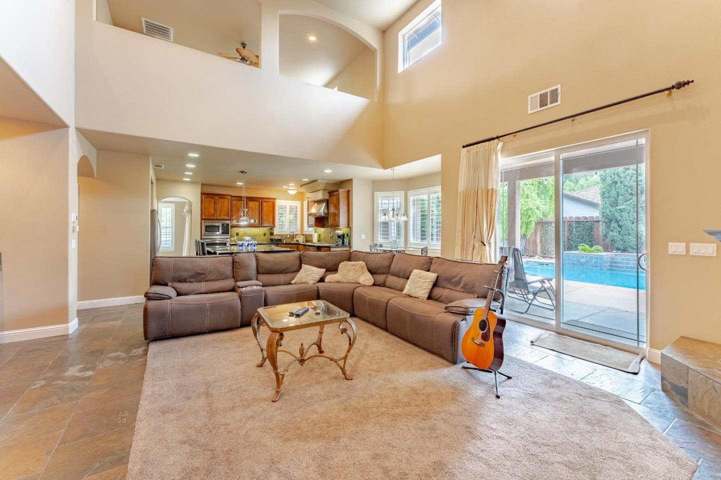 Detail Gallery Image 15 of 36 For 2036 Kendall Ave, Modesto,  CA 95355 - 4 Beds | 3 Baths