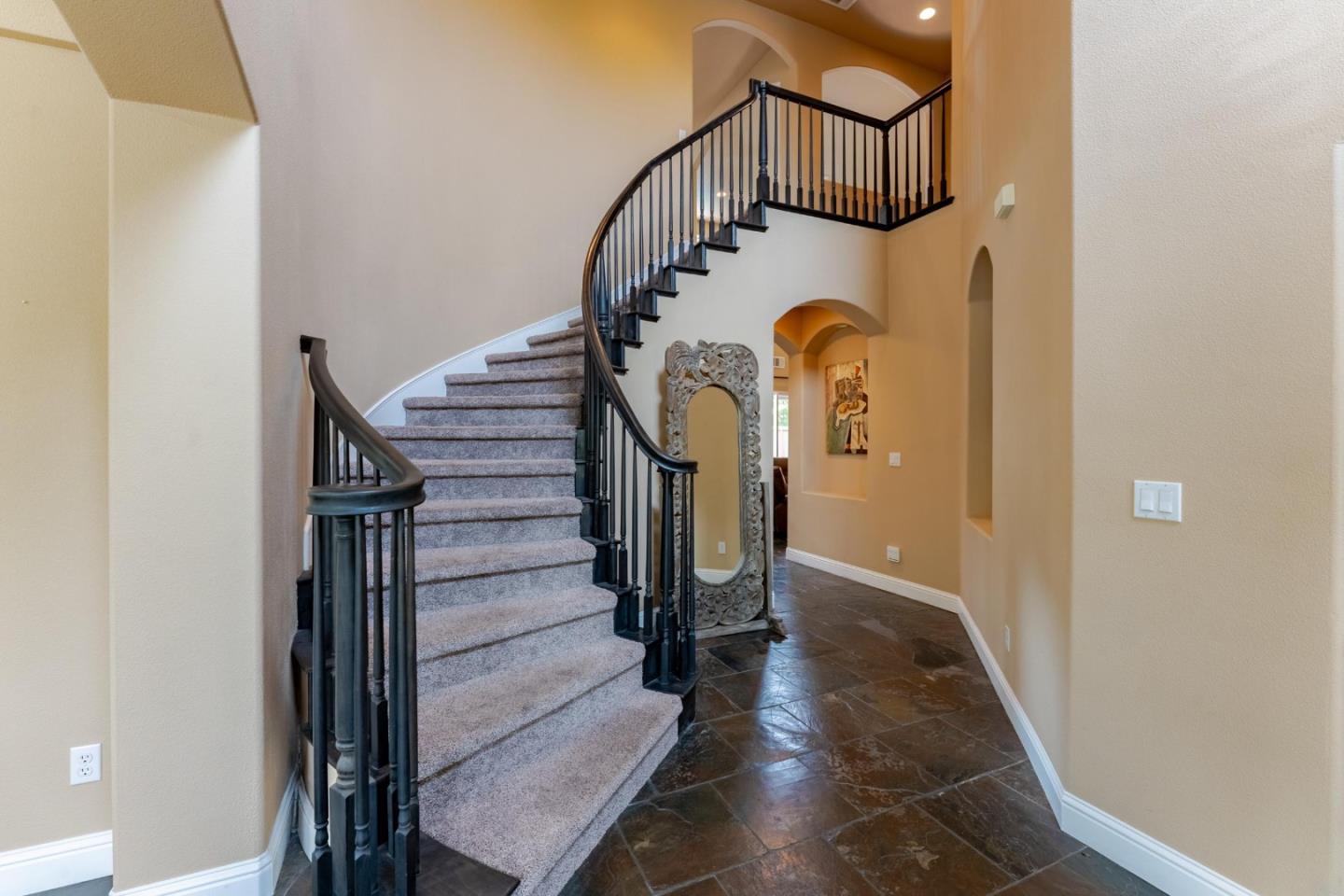 Detail Gallery Image 2 of 36 For 2036 Kendall Ave, Modesto,  CA 95355 - 4 Beds | 3 Baths
