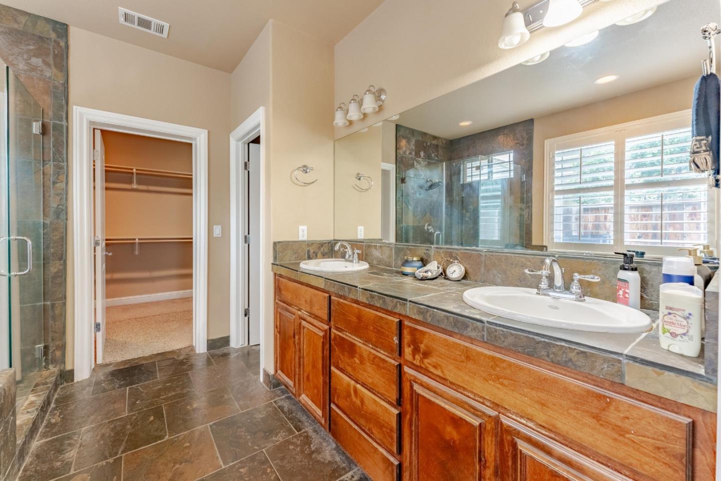 Detail Gallery Image 20 of 36 For 2036 Kendall Ave, Modesto,  CA 95355 - 4 Beds | 3 Baths