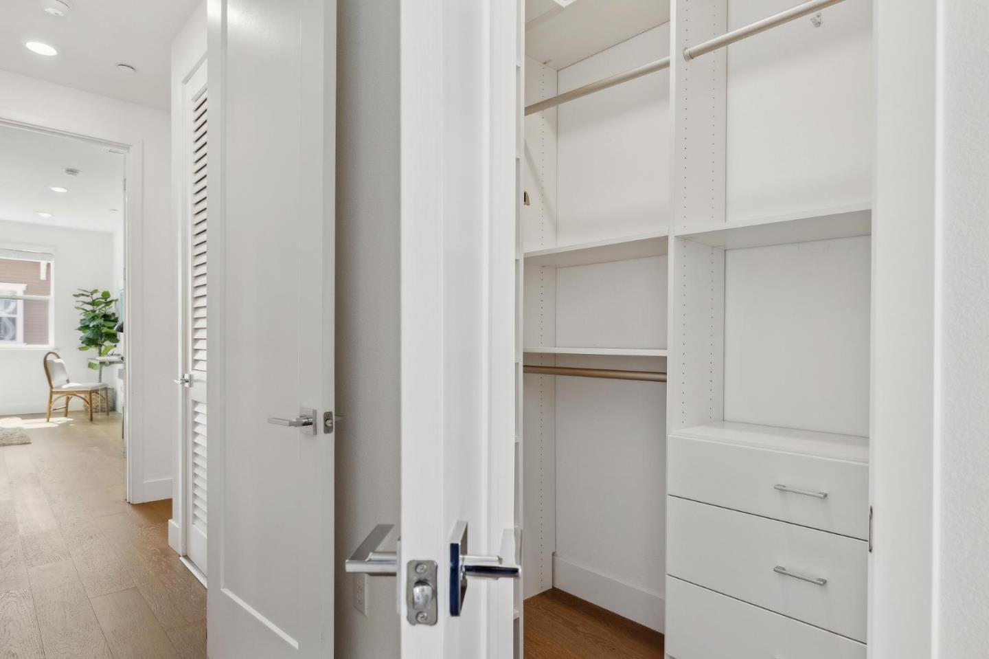 Detail Gallery Image 45 of 60 For 2266 Mora Pl, Mountain View,  CA 94040 - 2 Beds | 2/1 Baths